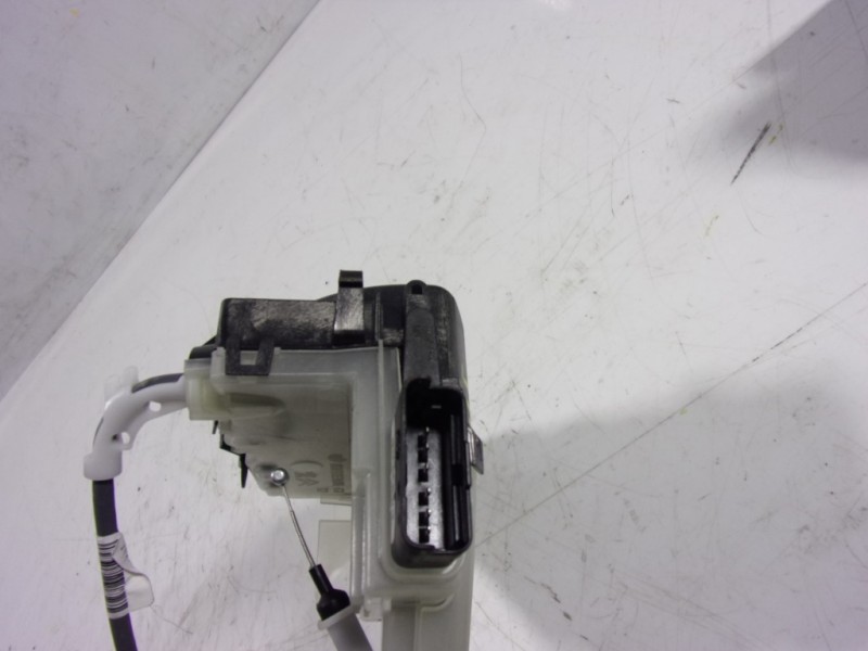 Recambio de cerradura puerta delantera izquierda para toyota proace referencia OEM IAM   