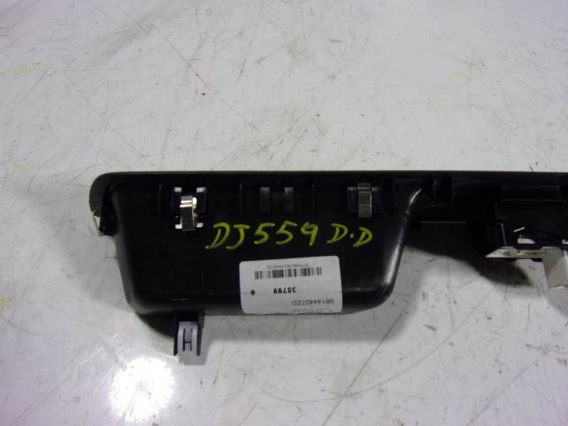Recambio de mando elevalunas delantero derecho para toyota proace referencia OEM IAM  98144407ZD 