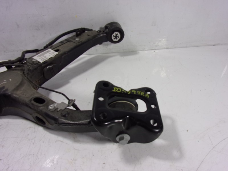 Recambio de mangueta trasera derecha para toyota proace referencia OEM IAM   