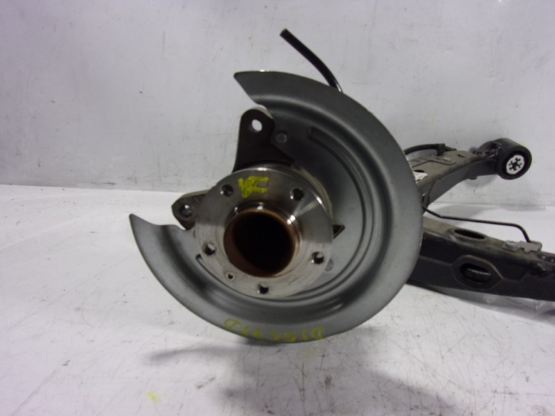 Recambio de mangueta trasera derecha para toyota proace referencia OEM IAM   