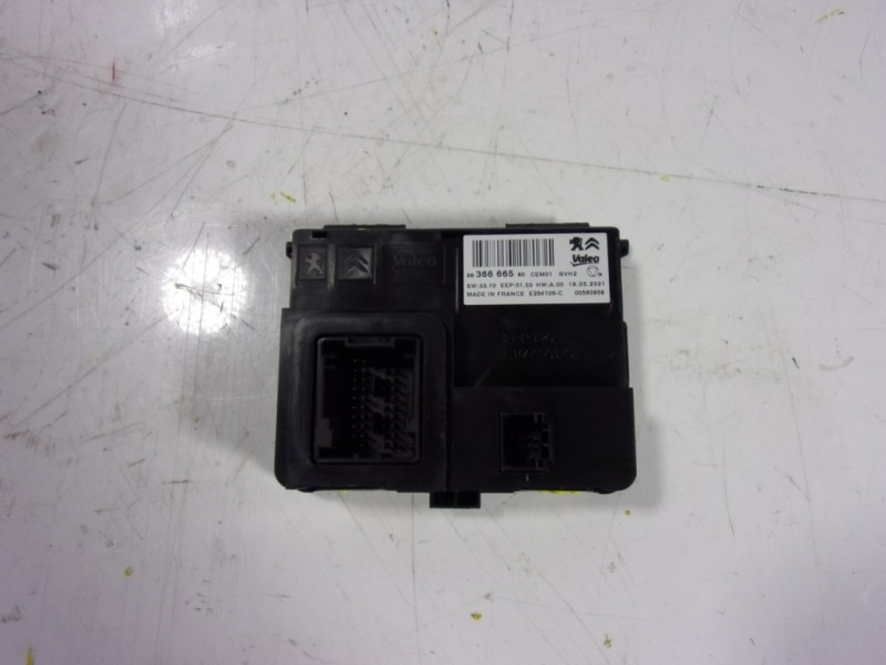 Recambio de modulo electronico para toyota proace referencia OEM IAM  9836666580 