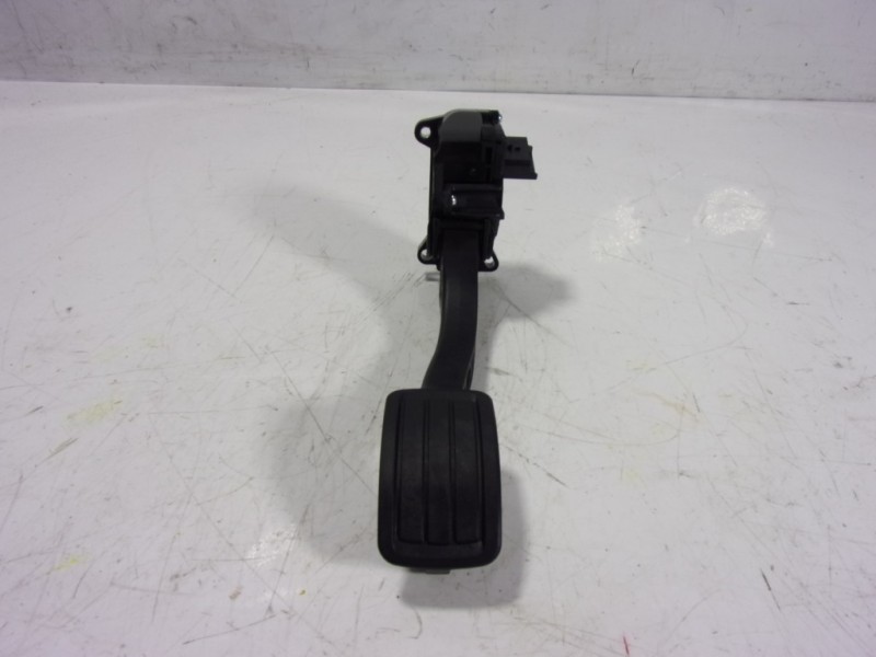 Recambio de potenciometro pedal para toyota proace referencia OEM IAM  9838028180 