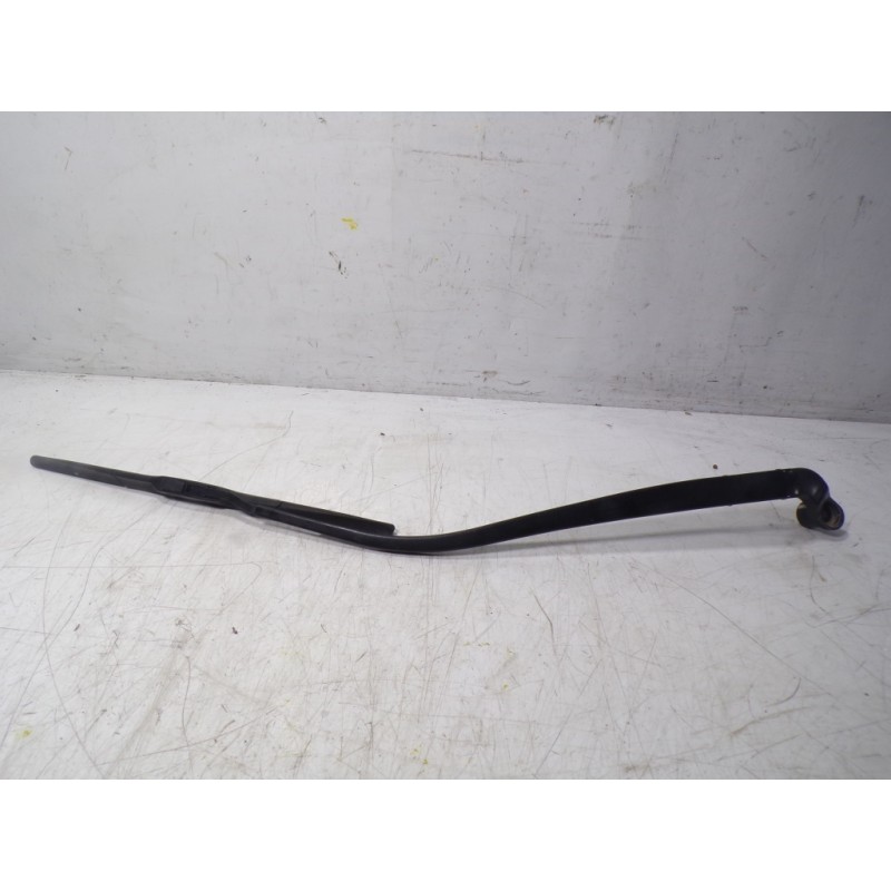 Recambio de brazo limpia delantero derecho para mazda cx-5 center-line 2wd referencia OEM IAM KD5167321A  