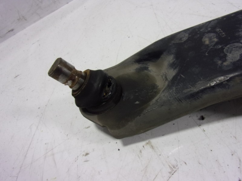 Recambio de brazo suspension inferior delantero izquierdo para mazda cx-5 center-line 2wd referencia OEM IAM KD3534350H  