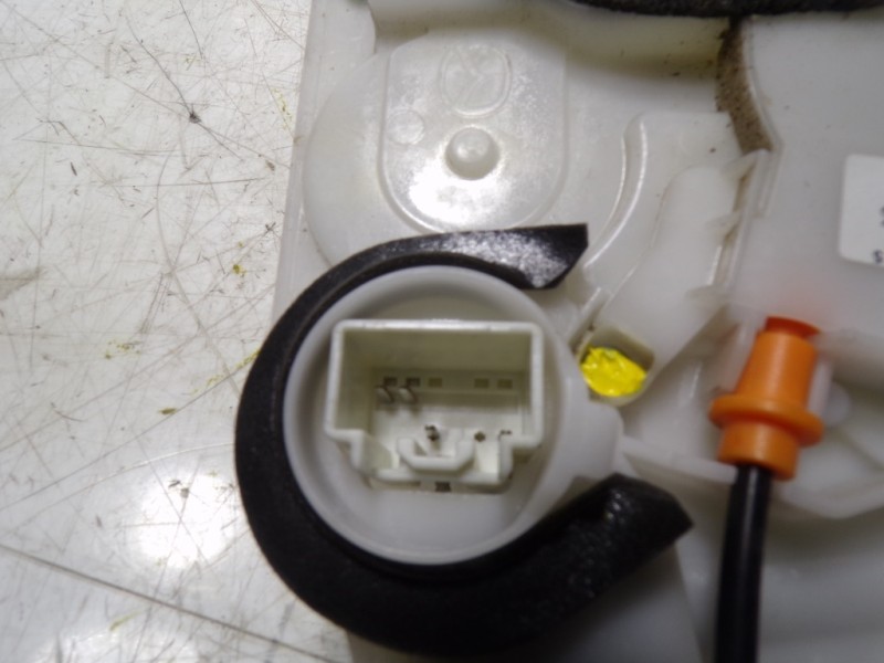 Recambio de cerradura puerta delantera derecha para mazda cx-5 center-line 2wd referencia OEM IAM KD5358310 3K06F0355 