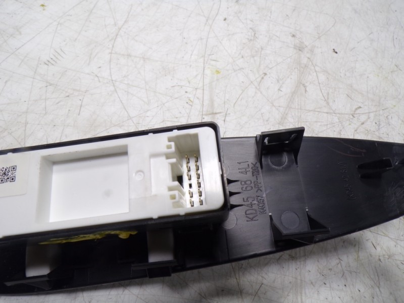 Recambio de mando elevalunas delantero derecho para mazda cx-5 center-line 2wd referencia OEM IAM KD4566370 KD4566370 