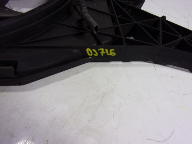 Recambio de electroventilador para opel corsa d 1.3 16v cdti referencia OEM IAM 55702236  