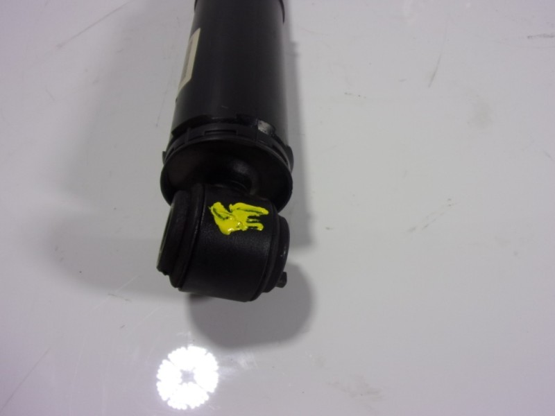 Recambio de amortiguador trasero izquierdo para toyota proace referencia OEM IAM  9816510180 