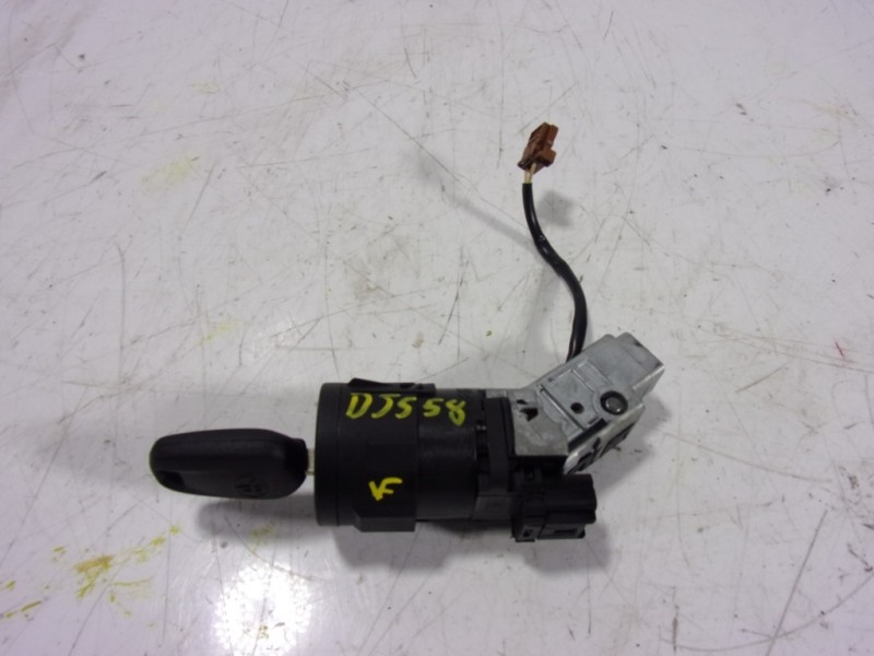 Recambio de antirrobo para toyota proace referencia OEM IAM  9663123380 