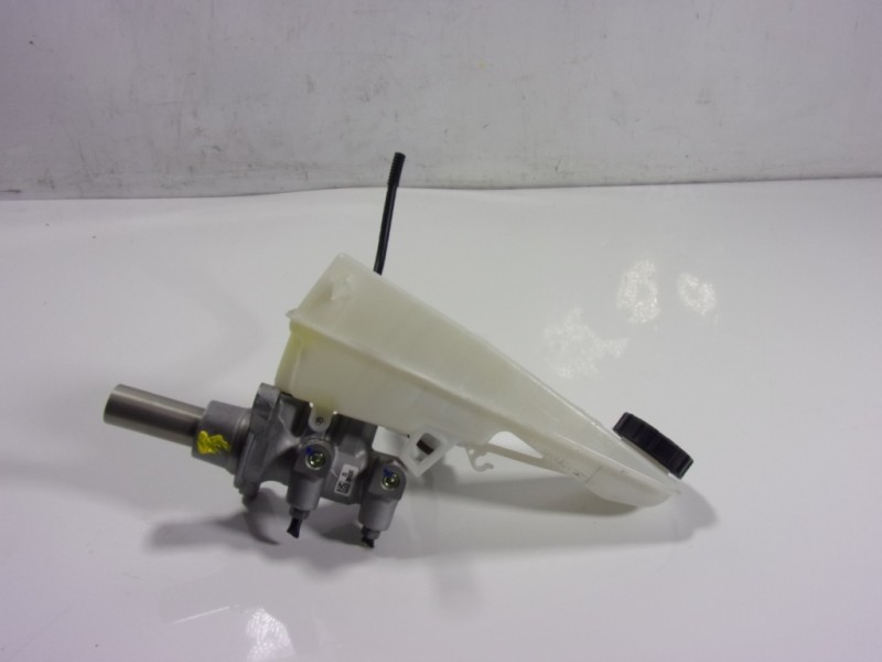 Recambio de bomba freno para toyota proace referencia OEM IAM   