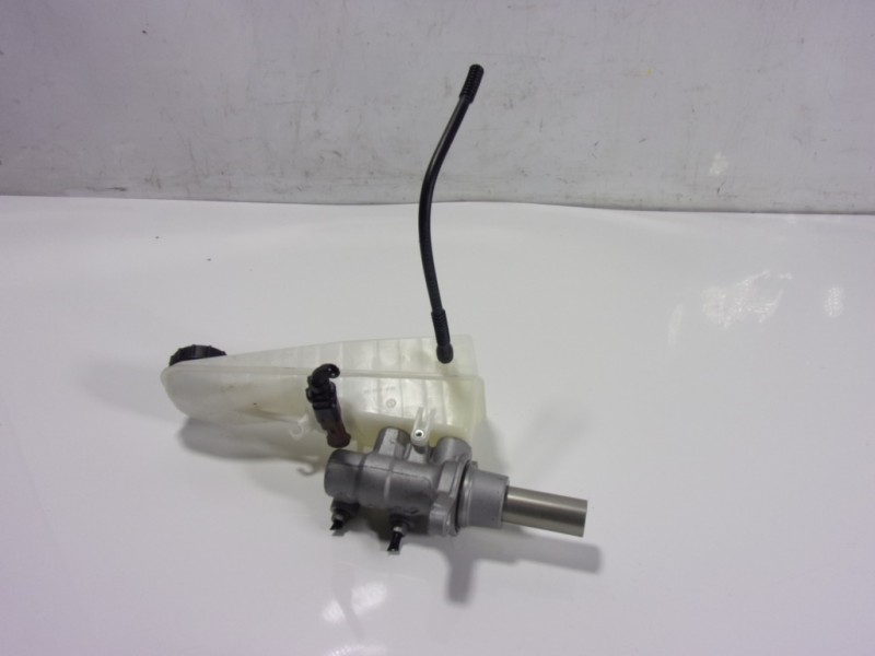 Recambio de bomba freno para toyota proace referencia OEM IAM   