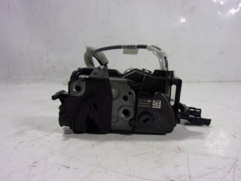 Recambio de cerradura puerta delantera derecha para toyota proace referencia OEM IAM   