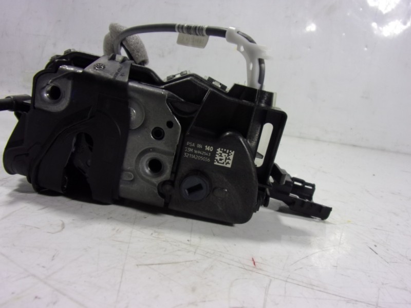 Recambio de cerradura puerta delantera derecha para toyota proace referencia OEM IAM   