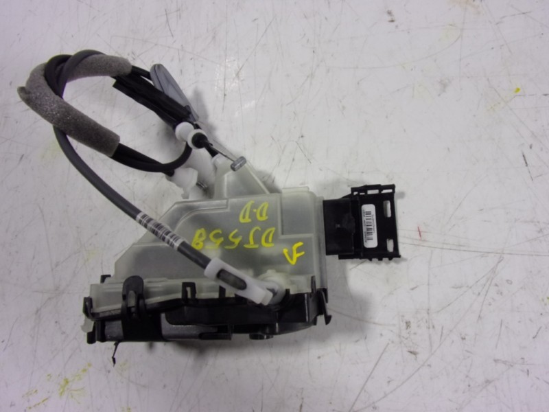 Recambio de cerradura puerta delantera derecha para toyota proace referencia OEM IAM   