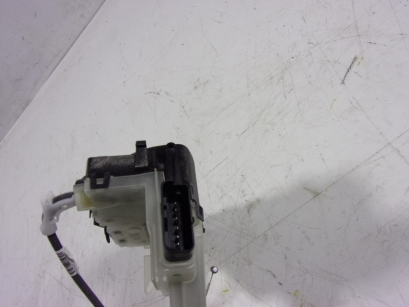 Recambio de cerradura puerta delantera izquierda para toyota proace referencia OEM IAM   