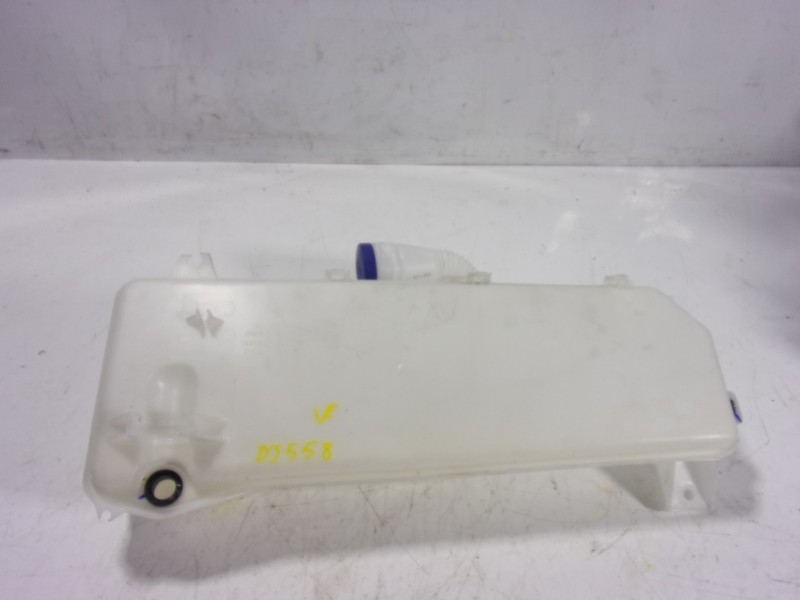 Recambio de deposito limpia para toyota proace referencia OEM IAM   