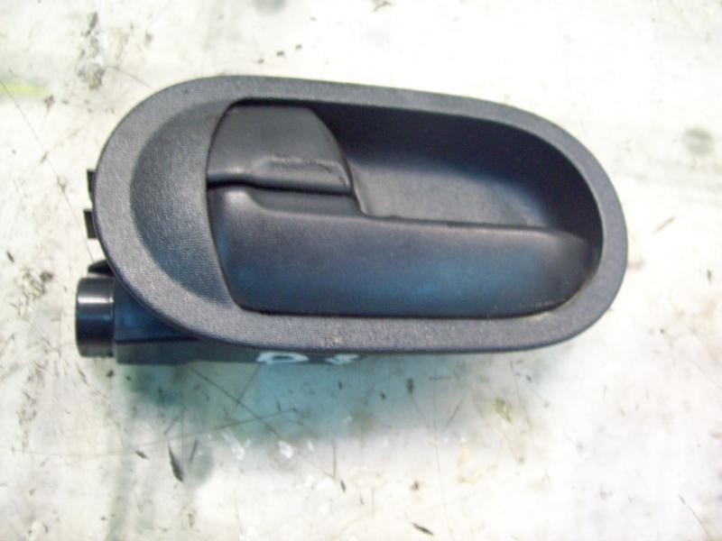 Recambio de maneta interior delantera izquierda para mitsubishi colt berlina 3 (cz) 1.1 invite referencia OEM IAM   