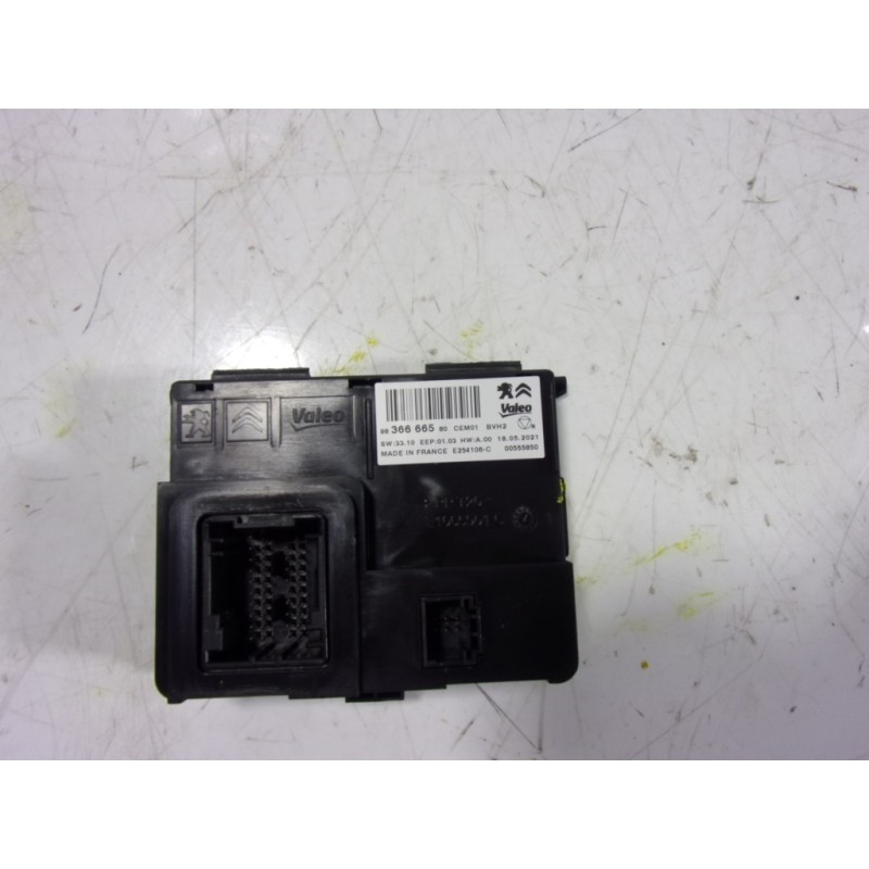 Recambio de modulo electronico para toyota proace referencia OEM IAM  9836666580 