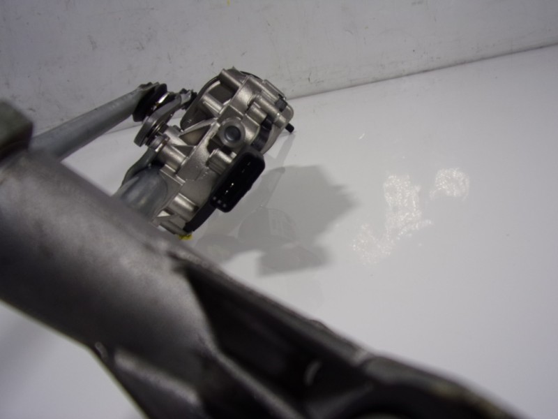 Recambio de motor limpia delantero para toyota proace referencia OEM IAM   