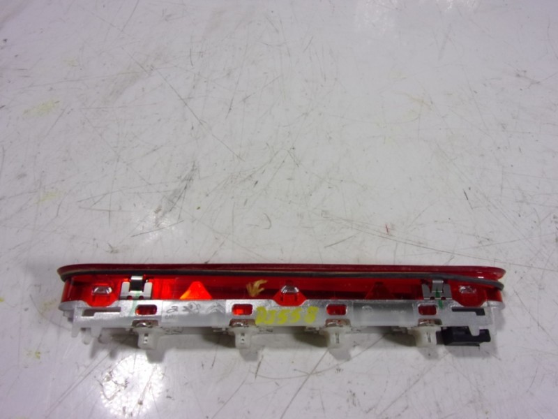 Recambio de piloto trasero central para toyota proace referencia OEM IAM   