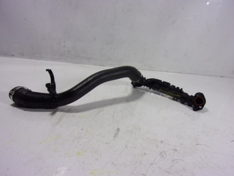 Recambio de tubo intercooler para toyota proace referencia OEM IAM   