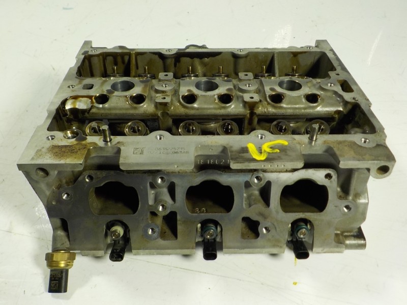 Recambio de culata para volkswagen polo 1.0 tsi referencia OEM IAM 04C103063AB 04C103404L 