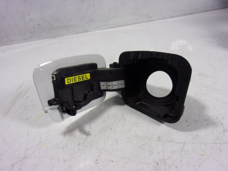 Recambio de tapa combustible para toyota proace referencia OEM IAM   