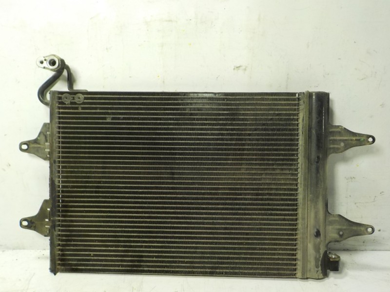 Recambio de condensador aire acondicionado para volkswagen polo (9n1) 1.4 16v referencia OEM IAM  6Q0820411E 