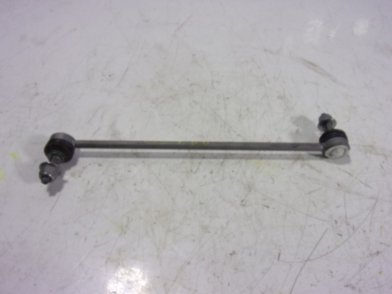 Recambio de tirante delantero derecho para toyota proace referencia OEM IAM   