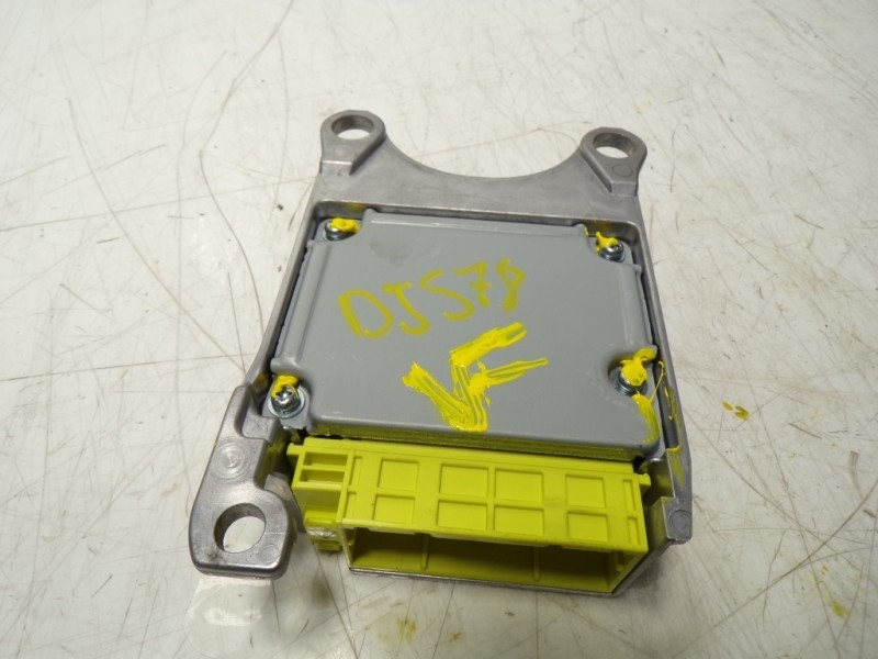 Recambio de centralita airbag para toyota rav 4 advance hybrid referencia OEM IAM 8917042400 8917042400 0644312A692