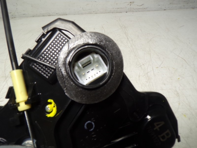 Recambio de cerradura puerta delantera derecha para toyota rav 4 advance hybrid referencia OEM IAM 6903060240 7091122 