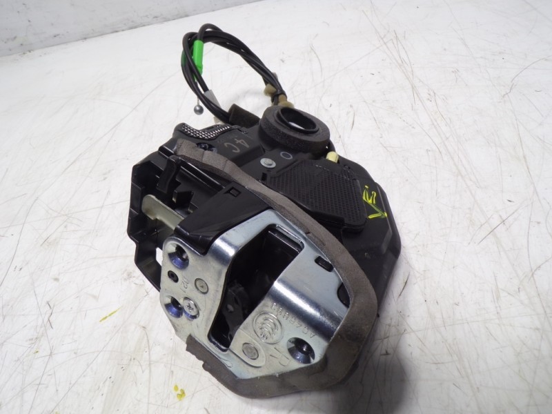 Recambio de cerradura puerta trasera derecha para toyota rav 4 advance hybrid referencia OEM IAM 6905033120 7091122 