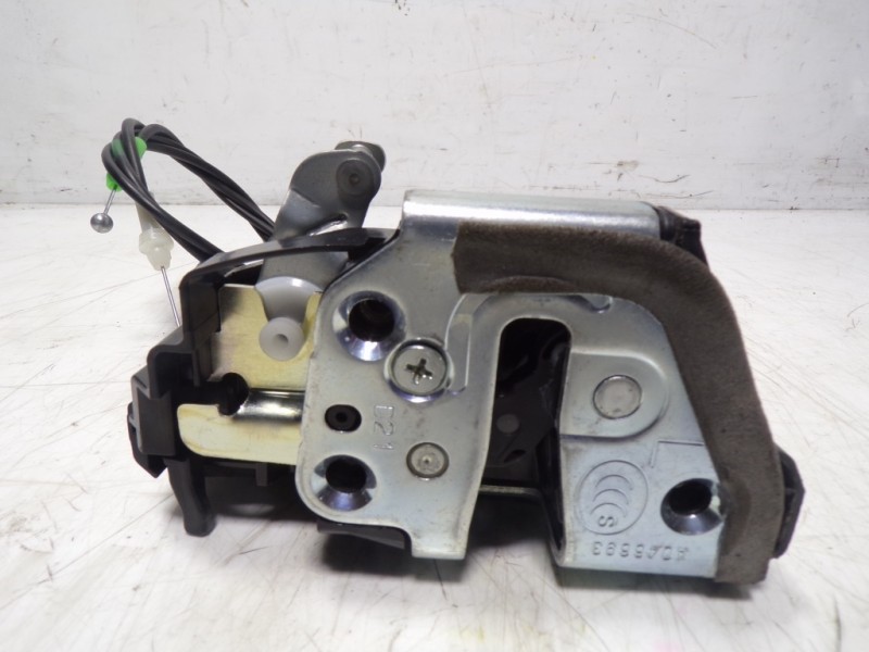 Recambio de cerradura puerta trasera izquierda para toyota rav 4 advance hybrid referencia OEM IAM 6906033120 7091200 