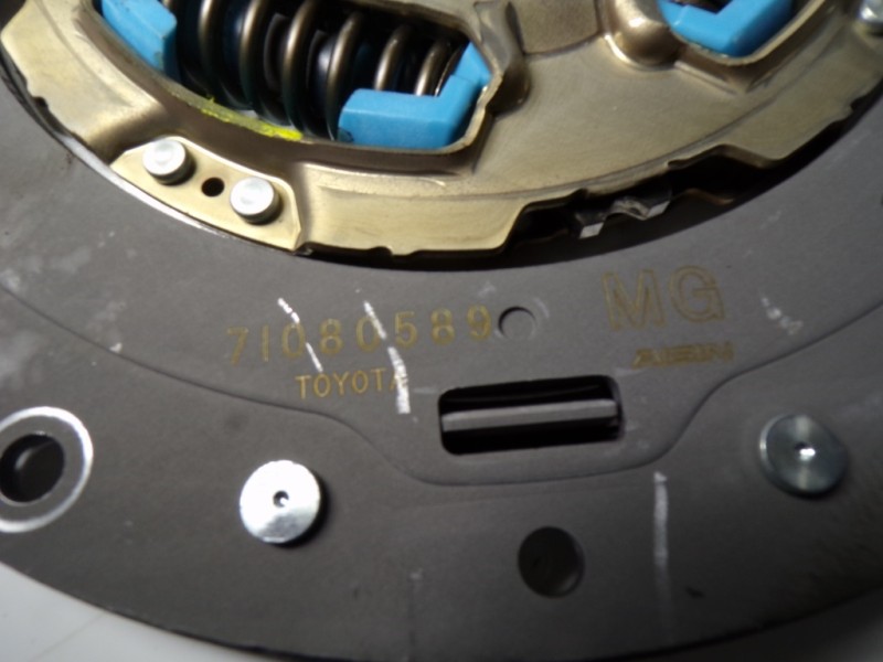Recambio de kit embrague para toyota rav 4 advance hybrid referencia OEM IAM 3127030010 71080589 