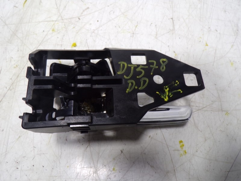 Recambio de maneta interior delantera derecha para toyota rav 4 advance hybrid referencia OEM IAM 6920533111C0  