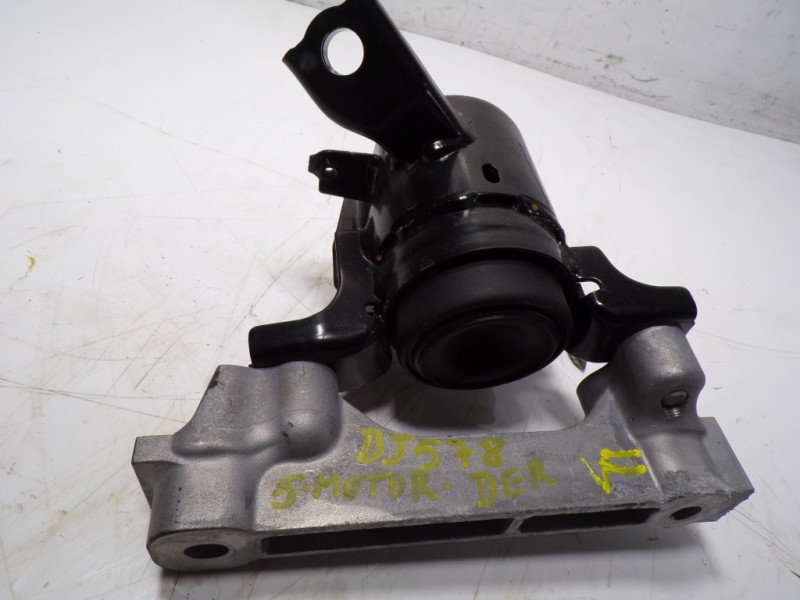 Recambio de soporte motor derecho para toyota rav 4 advance hybrid referencia OEM IAM 1230536090 H9110522 