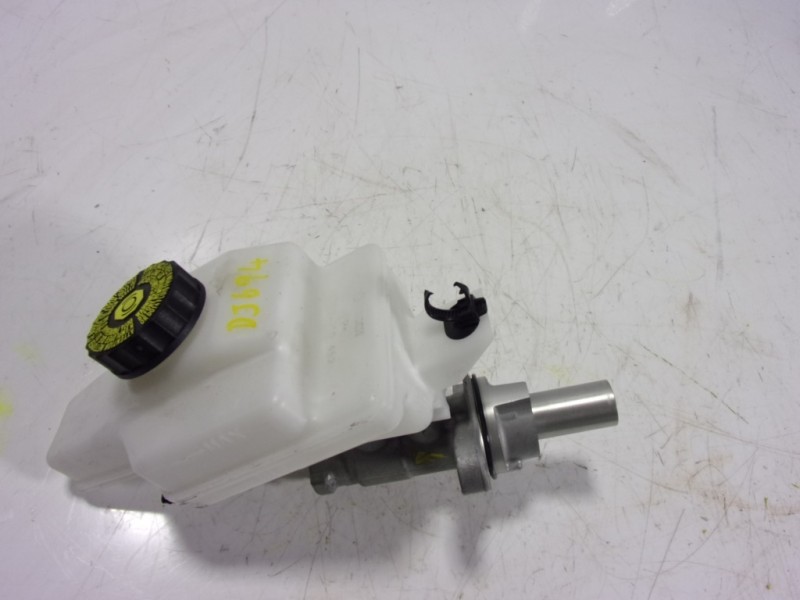 Recambio de bomba freno para toyota yaris cross 1.5 vvti 16 v 55 kw referencia OEM IAM 4720109A50  