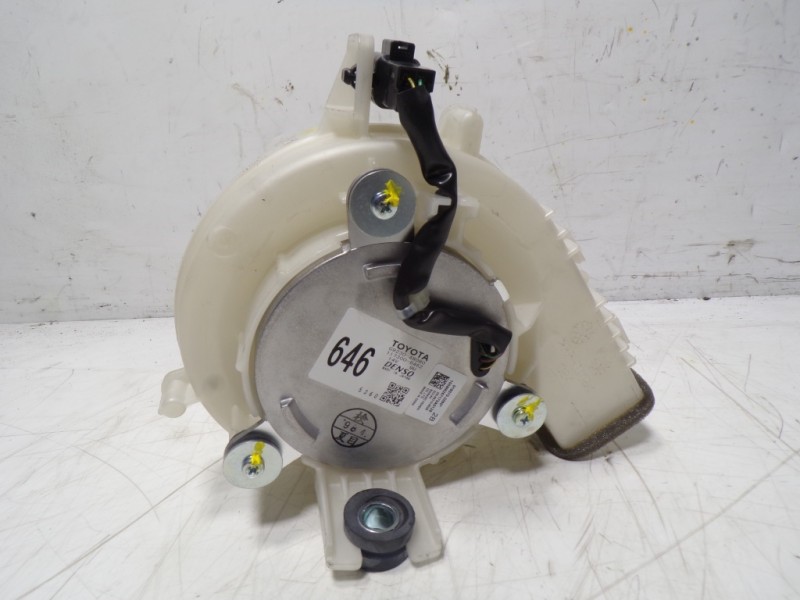 Recambio de motor calefaccion para toyota rav 4 advance hybrid referencia OEM IAM G923048080 G923048080 