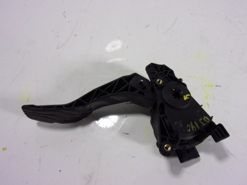 Recambio de potenciometro pedal para nissan micra v (k14) 1.0 12v cat referencia OEM IAM 180025FA0B 180025FA0B 