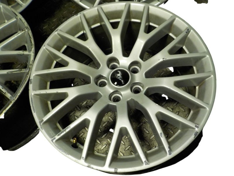 Recambio de juego llantas para ford mustang 2.3 ecoboost cat referencia OEM IAM  FR3J1007BD 