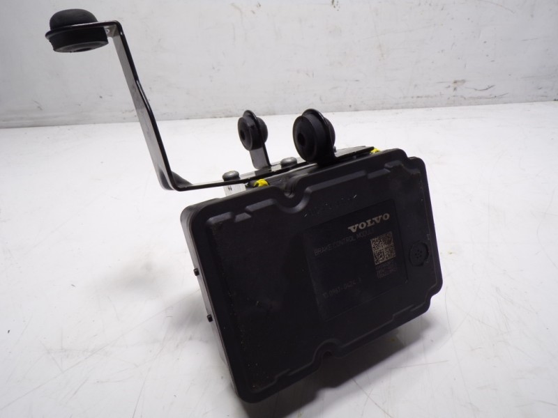 Recambio de abs para volvo v40 cross country 2.0 diesel cat referencia OEM IAM 31423317 919316028FD 28561140313