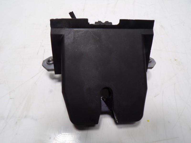 Recambio de cerradura maletero / porton para volvo v40 cross country 2.0 diesel cat referencia OEM IAM 31440245 A080105 