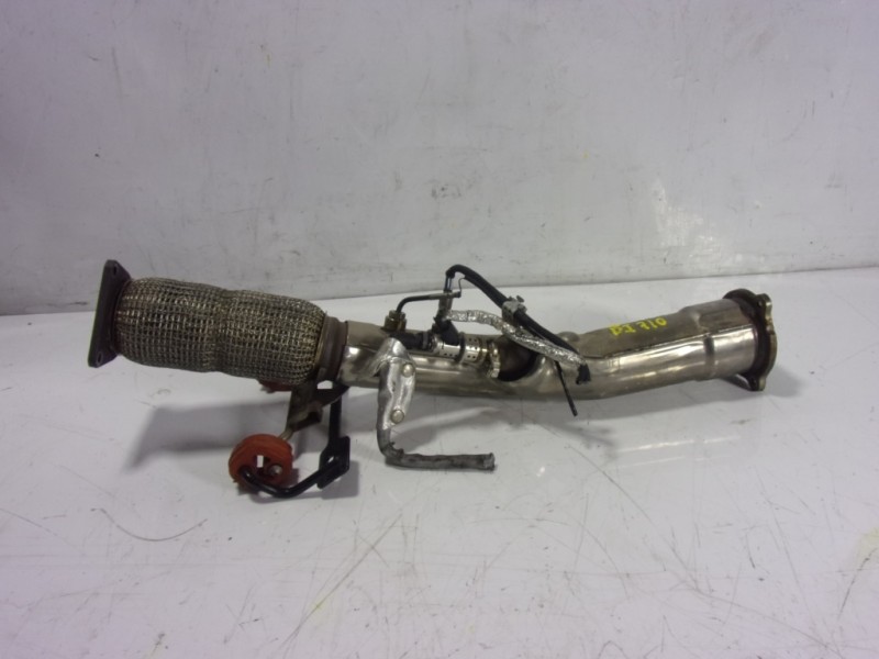 Recambio de salida colector para volvo v40 cross country 2.0 diesel cat referencia OEM IAM 31480498  