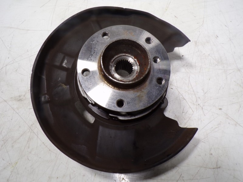 Recambio de mangueta trasera izquierda para bmw serie 3 berlina (e90) 2.0 16v cat referencia OEM IAM 33326774809  