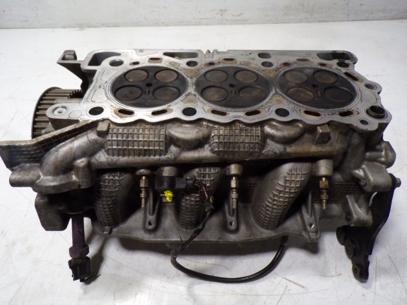 Recambio de culata para land rover range rover sport 2.7 td v6 cat referencia OEM IAM  4R8Q6C064 