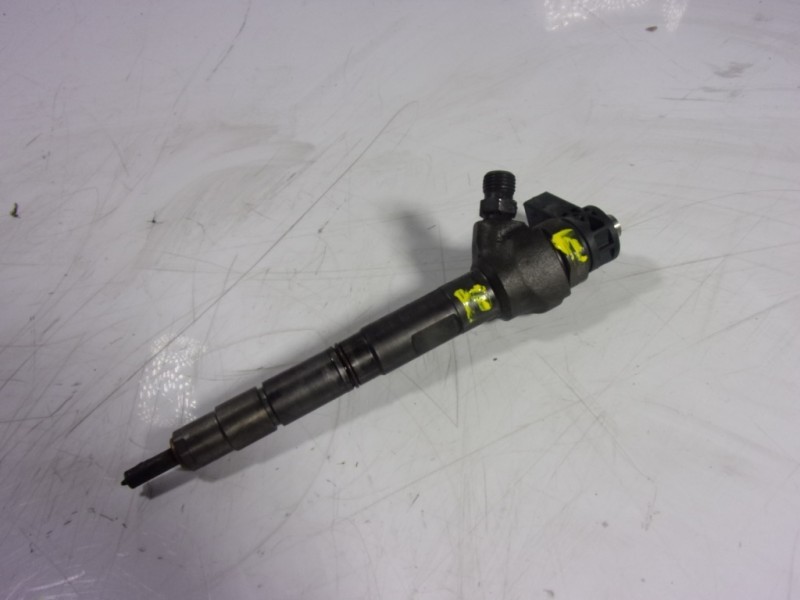 Recambio de inyector para seat exeo st (3r5)(2009>) 2.0 tdi referencia OEM IAM  03L136277J 