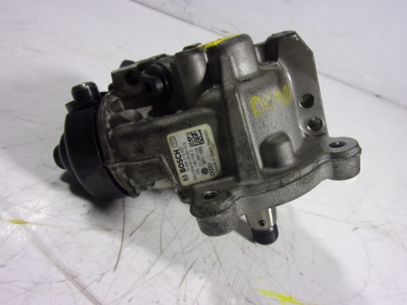 Recambio de bomba inyeccion para audi a3 sportback (8va) 1.6 tdi referencia OEM IAM  04L130755D 