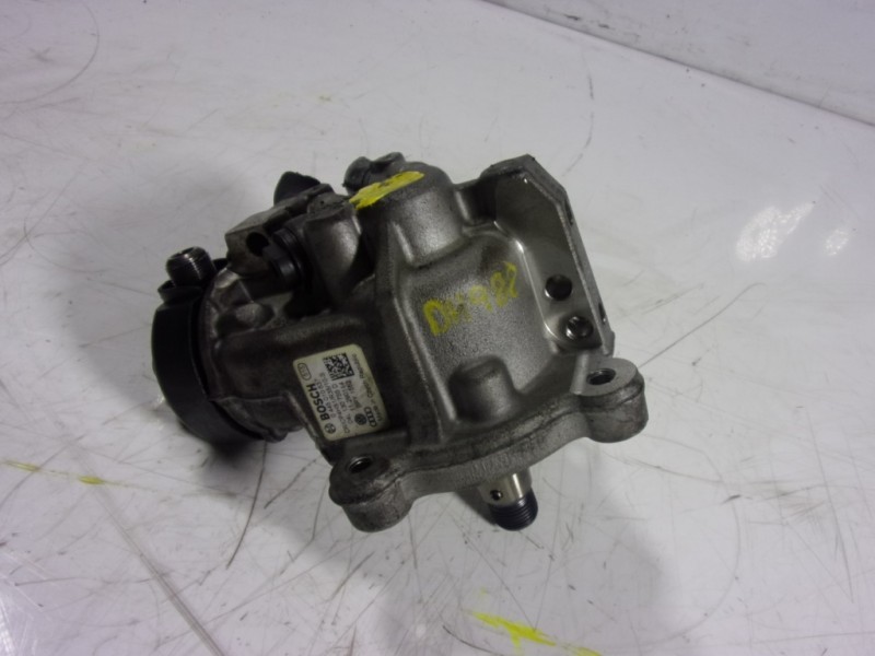 Recambio de bomba inyeccion para audi a3 sportback (8va) 1.6 tdi referencia OEM IAM  04L130755D 