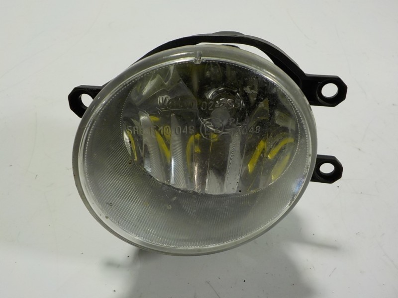 Recambio de faro antiniebla izquierdo para toyota yaris hybrid active referencia OEM IAM 8122002110 8122002110 90008497