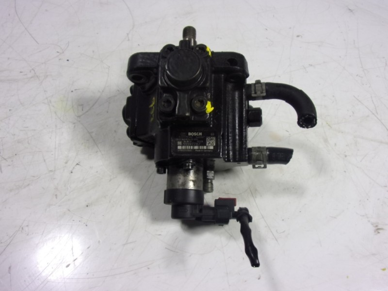 Recambio de bomba inyeccion para opel zafira tourer 2.0 cdti cat referencia OEM IAM  55597787 